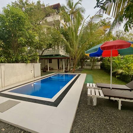 Villa Araliya Хиккадува Экстерьер фото