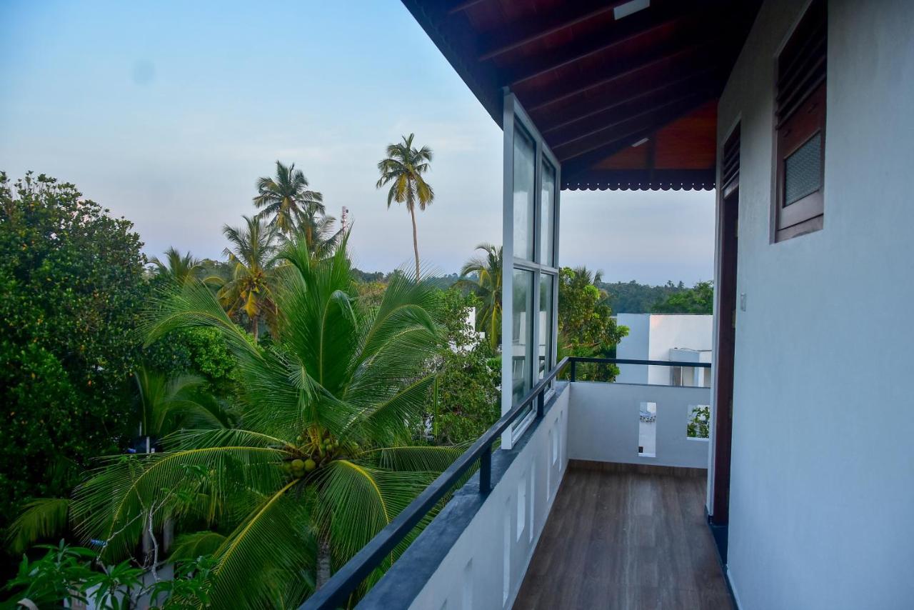 Villa Araliya Хиккадува Экстерьер фото