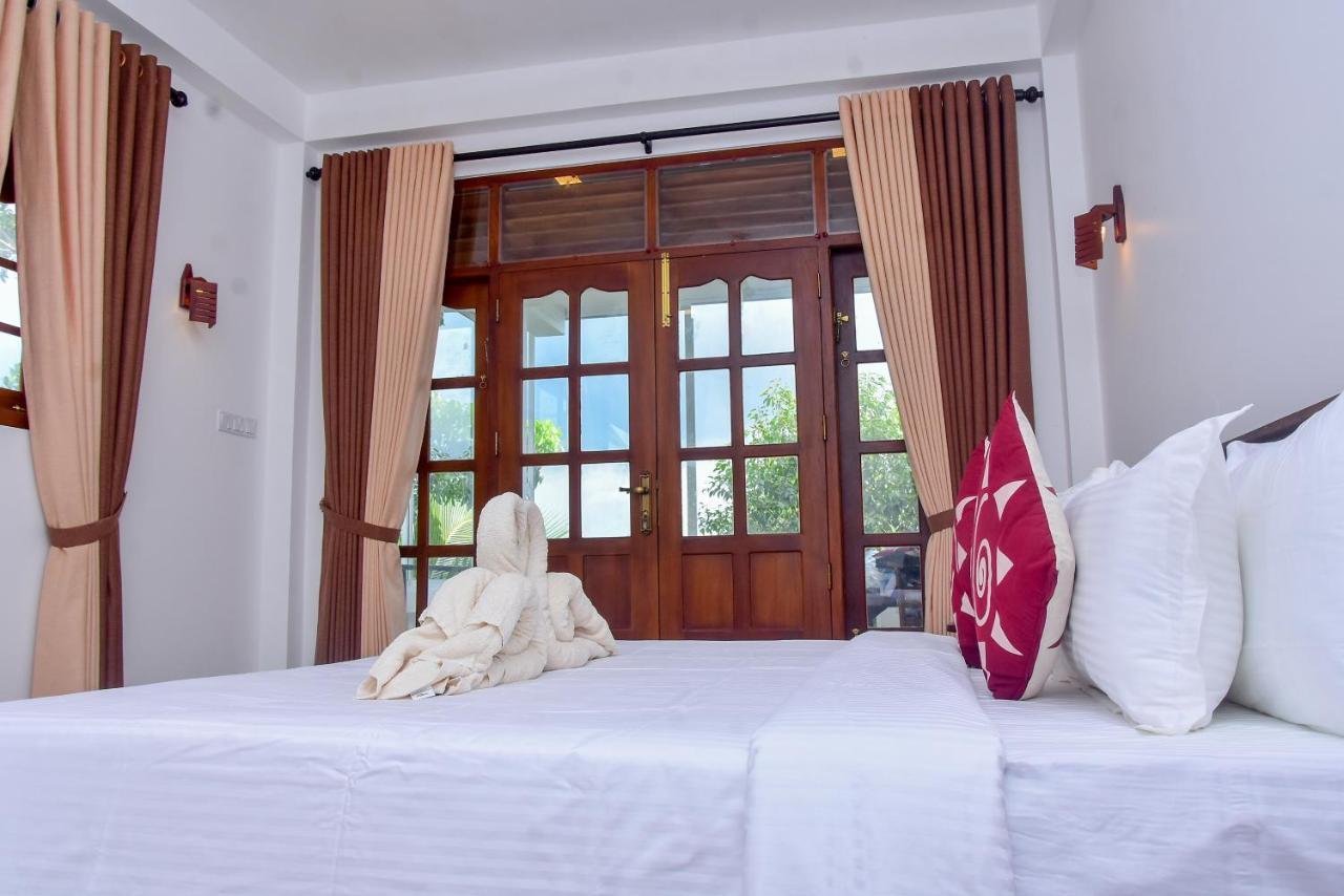 Villa Araliya Хиккадува Экстерьер фото
