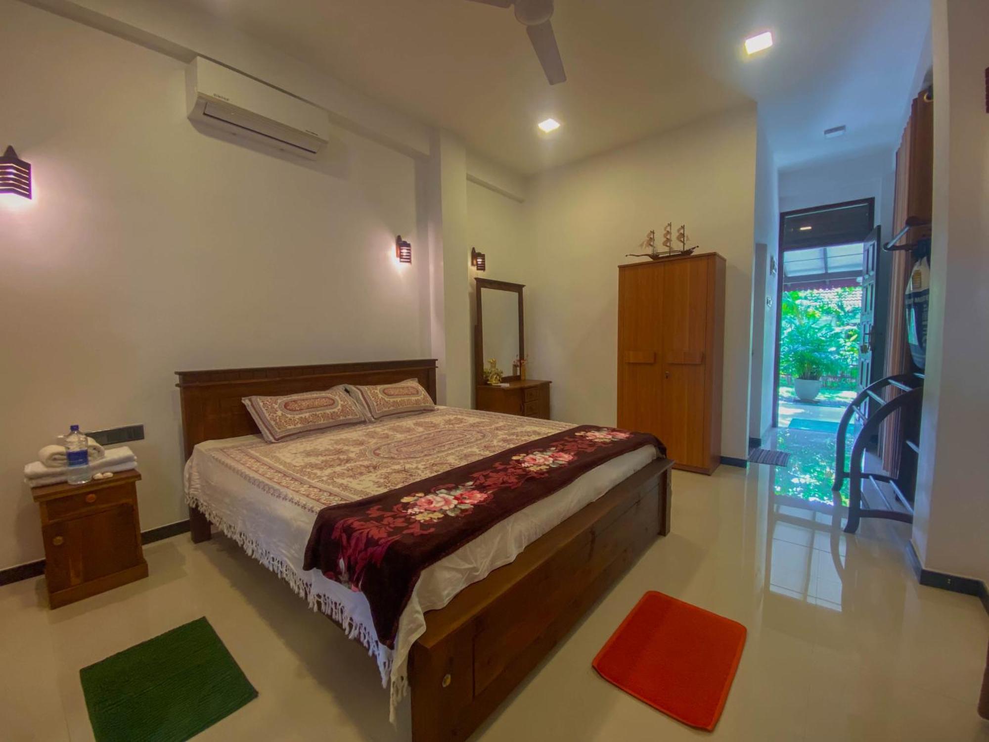 Villa Araliya Хиккадува Экстерьер фото